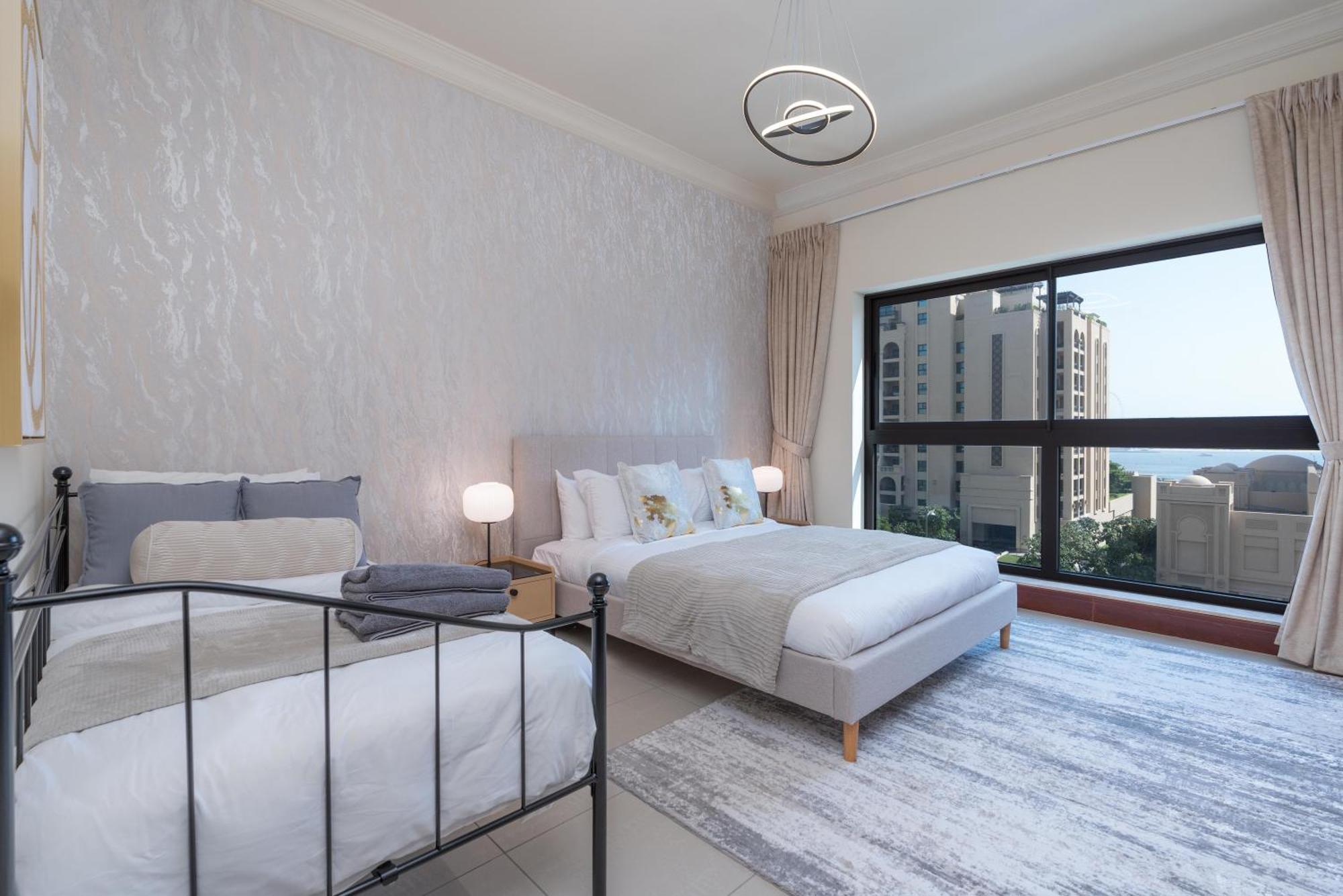 Apartment Golden Mile At Its 2br Maids Palm Jumeirah Dubai